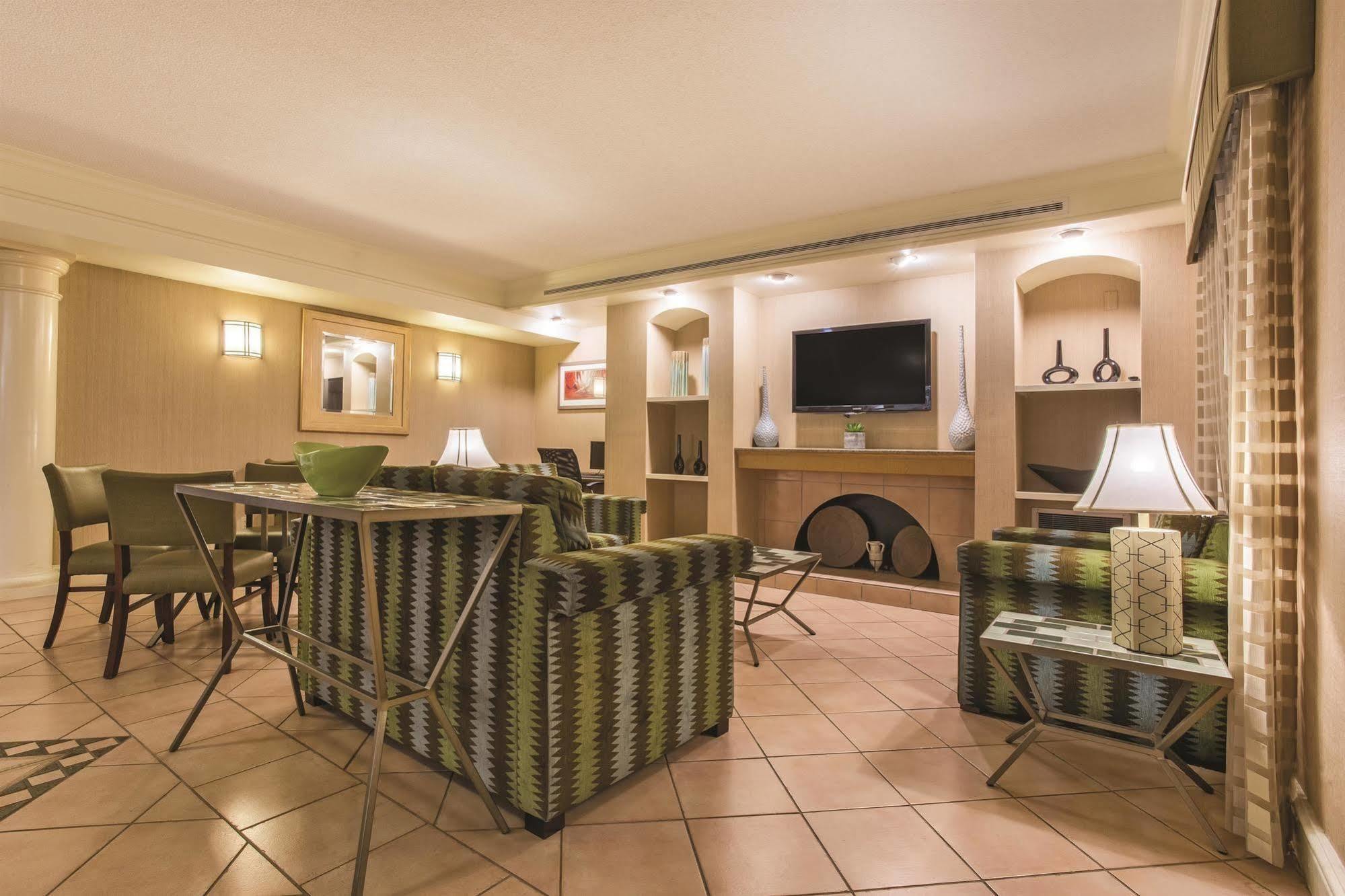 La Quinta By Wyndham San Francisco Airport North - Free Airport Shuttle Hotel 3*